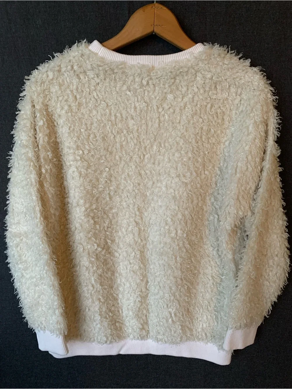 Forever 21 Off White Cream Fuzzy Crewneck Sweater Women’s Size Small